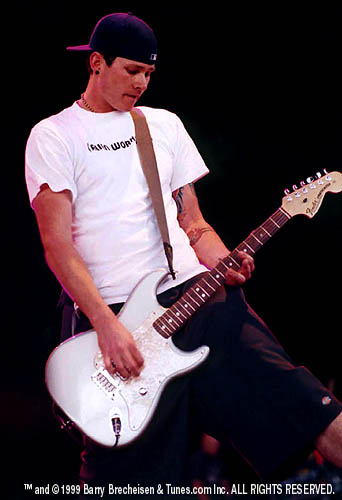 delonge.jpg